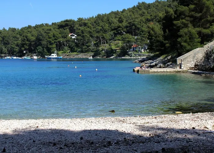Πανσιόν And With Parking Space 3*