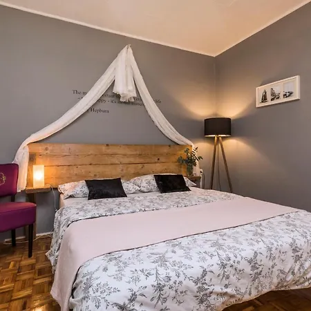 And With Parking Space 3* Mali Losinj