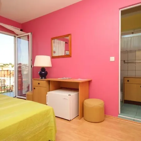 And With Parking Space Konukevi