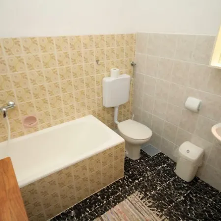 And With Parking Space Konukevi