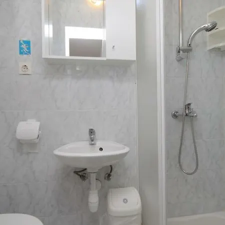 And With Parking Space Mali Lošinj