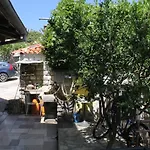 Affittacamere And With Parking Space