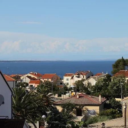 Pensión And With Parking Space Mali Lošinj