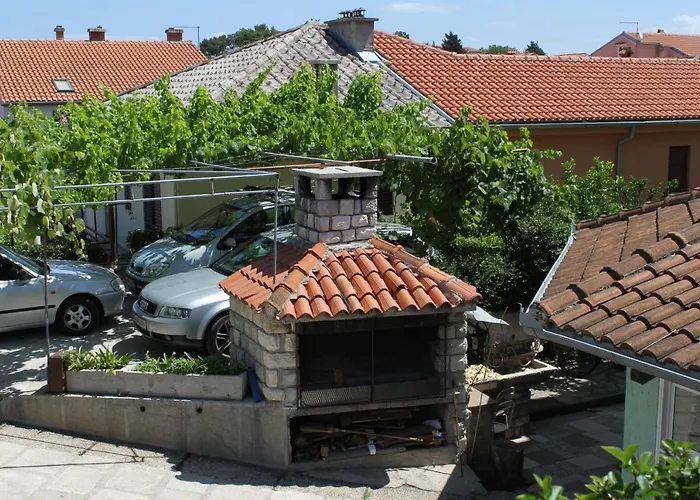 And With Parking Space Mali Losinj