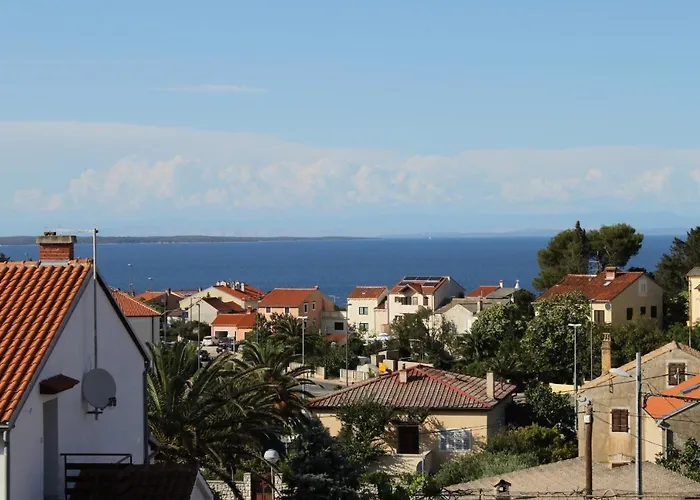 Guest house And With Parking Space Mali Losinj