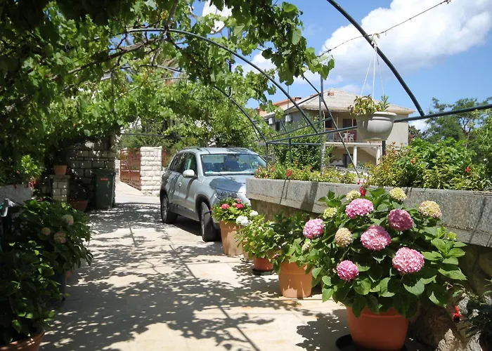 And With Parking Space 3* Mali Losinj
